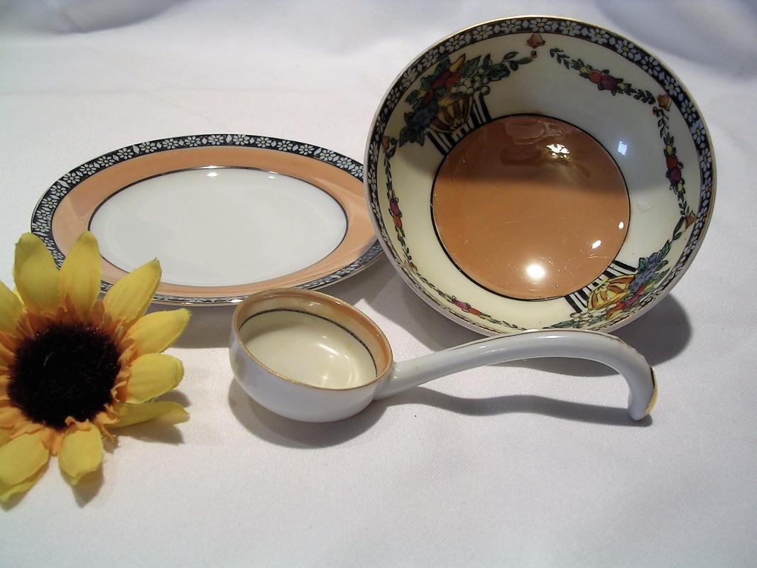 NORITAKE FLORAL FRUIT LUSTERWARE 3 PIECE MAYO SAUCE DISH SET