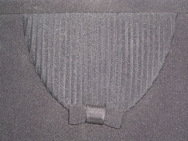VINTAGE BLACK FILE CLOTH EVENING CLUTCH WITH GOLD CHAIN & CLASP