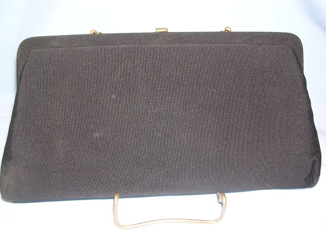 VINTAGE BLACK FILE CLOTH EVENING CLUTCH WITH GOLD CHAIN & CLASP