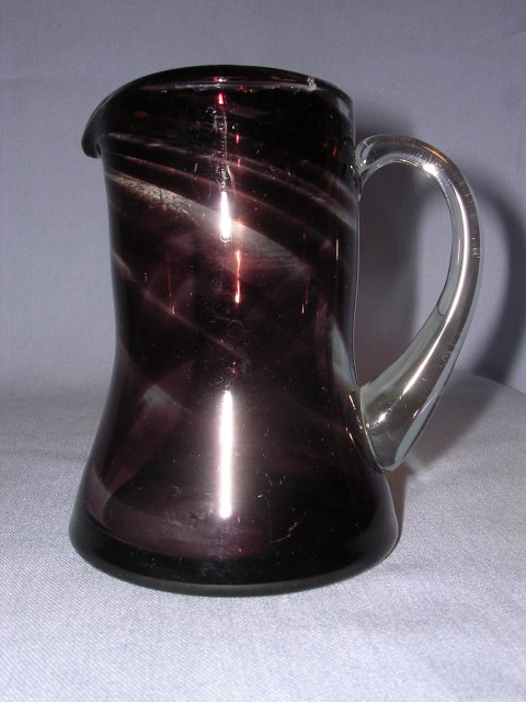 VINTAGE PURPLE /Brown TO CLEAR GLASS PITCHER