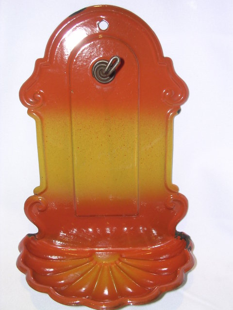 VINTAGE EUROPEAN RED TO GOLD WALL HANGING SOAP DISH AND CUP HOLDER