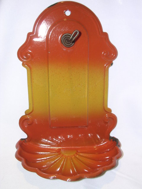 VINTAGE EUROPEAN RED TO GOLD WALL HANGING SOAP DISH AND CUP HOLDER