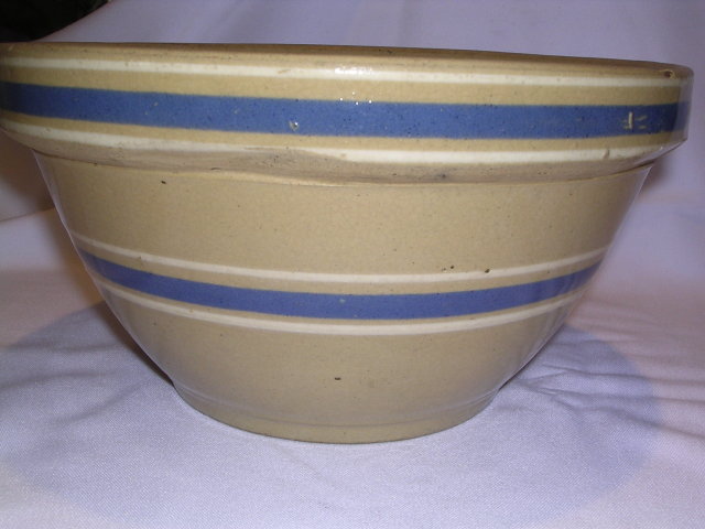 WATT POTTERY BAK-EZEE 9 IN BLUE BAND MIXING BOWL