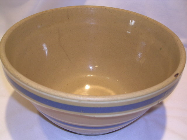 WATT POTTERY BAK-EZEE 9 IN BLUE BAND MIXING BOWL