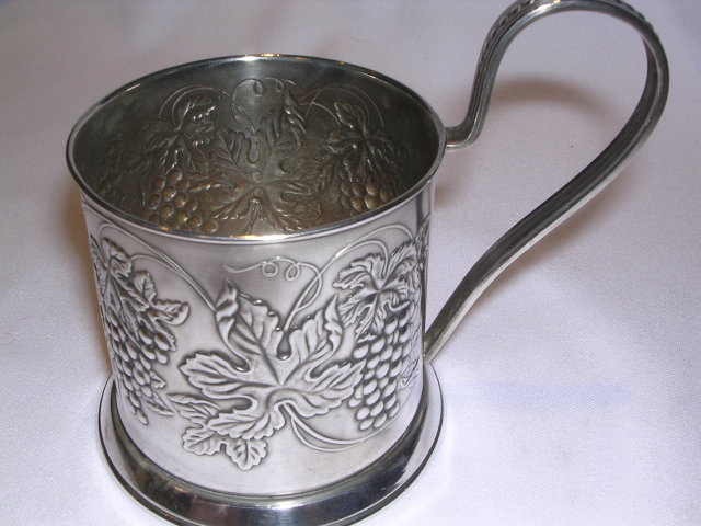 VINTAGE RUSSIAN SOVIET PODSTAKANNIK TEA GLASS HOLDER GRAPE DESIGN