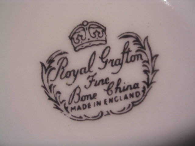 ROYAL GRAFTON BONE CHINA ATTACHED TEA CUP & SAUCER BLUE FLORAL