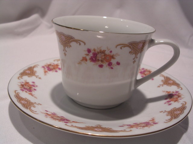 LATTICE DESIGN PINK FLORAL CUP AND SAUCER