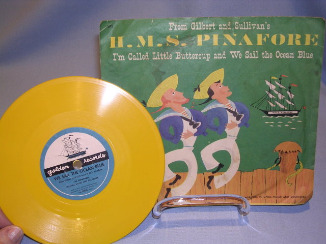 GILBERT & SULLIVAN'S H.M.S. PINAFORE 78RPM GOLDEN RECORD WITH ORIG SLEEVE 1950 R92
