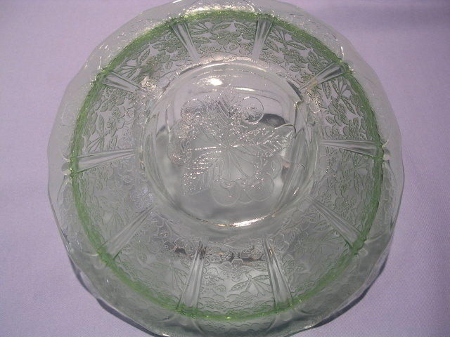 JEANNETTE CHERRY BLOSSOM GREEN DEPRESSION MASTER BERRY BOWL