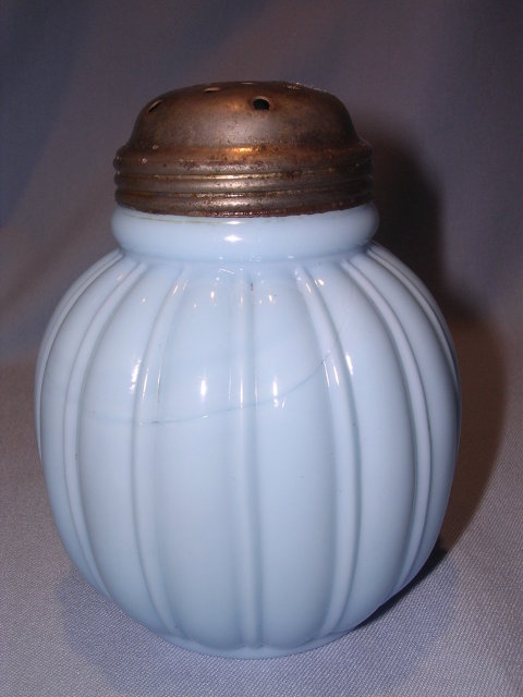 ANTIQUE MELLIGO BLUE SUGAR SHAKER MUFFINEER BY CONSOLIDATED LAMP & GLASS