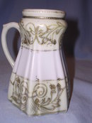 NIPPON SUGAR SHAKER MUFFINEER GOLD ON WHITE & YELLOW ORNATE