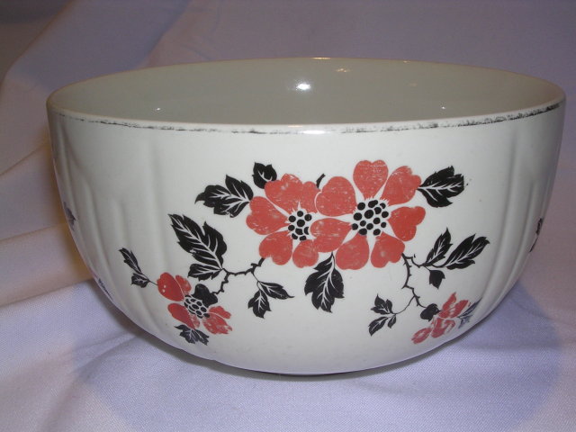 HALL'S RED POPPY RADIANCE 7 1/2 INCH BOWL