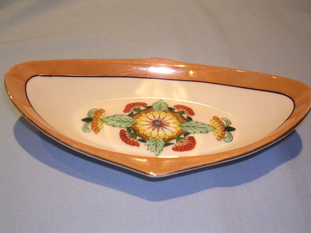 NORITAKE LUSTER WARE OVAL RELISH DISH WITH CENTER FLOWERS