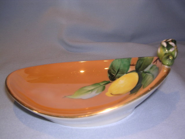 NORITAKE LUSTERWARE LEMON DISH WITH LEMON BUD FINIAL