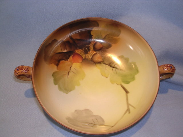 NORITAKE ACORN AND OAK LEAVES DOUBLE MORIAGE HANDLED DISH BOWL GREEN 27 MARK