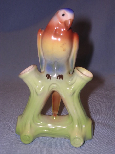 PARROT ON TRIANGULAR LOGS DOUBLE BUD VASE CZECH