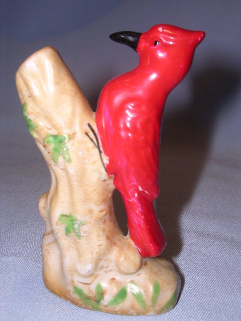 VINTAGE WOODPECKER ON A TREE FIGURINE JAPAN