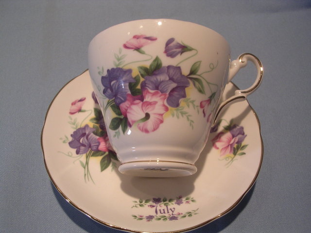 REGENCY ENGLISH BONE CHINA JULY VIOLETS CUP & SAUCER