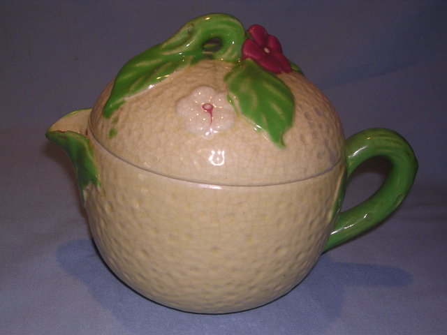 OLD THREE PIECE REAMER PITCHER CITRUS SHAPE JAPAN