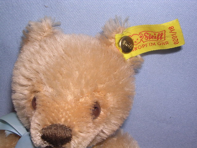STEIFF ORIGINAL TEDDY BEIGE 7 INCH BEAR 0201/18 EAR BUTTON ,EAR, CHEST AND HANG TAGS