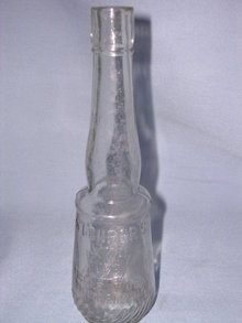 STOHRER'S PICKLE WORKS , PHILADELPHIA, CLEAR EMBOSSED GLASS BOTTLE
