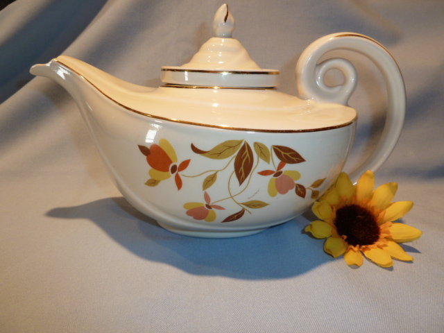 HALL AUTUMN LEAF ALADDIN TEAPOT WITH INFUSER