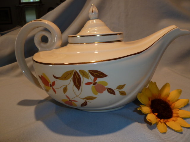 HALL AUTUMN LEAF ALADDIN TEAPOT WITH INFUSER