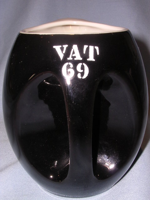 VAT 69 SCOTCH WHISKEY BLACK BAR WATER PITCHER