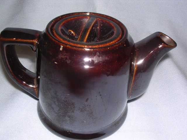 OCCUPIED JAPAN BROWN POTTERY INDIVIDUAL TEAPOT TEA POT