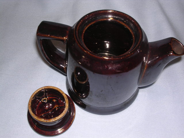 OCCUPIED JAPAN BROWN POTTERY INDIVIDUAL TEAPOT TEA POT