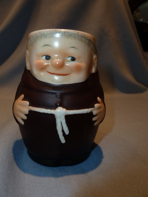 GOEBEL FRIAR TUCK 1/4 LTR BEER MUG T 74/0