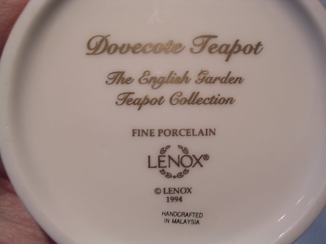 LENOX CHINA ENGLISH GARDEN COLLECTION DOVECOTE TEAPOT TEA POT