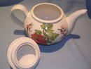 PORTMEIRION POMONA RED CURRANT LARGE TEAPOT TEA POT