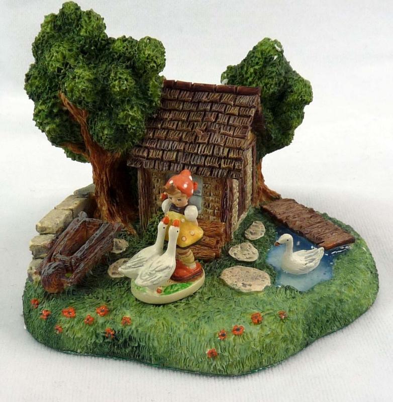 Hummel Merry Village