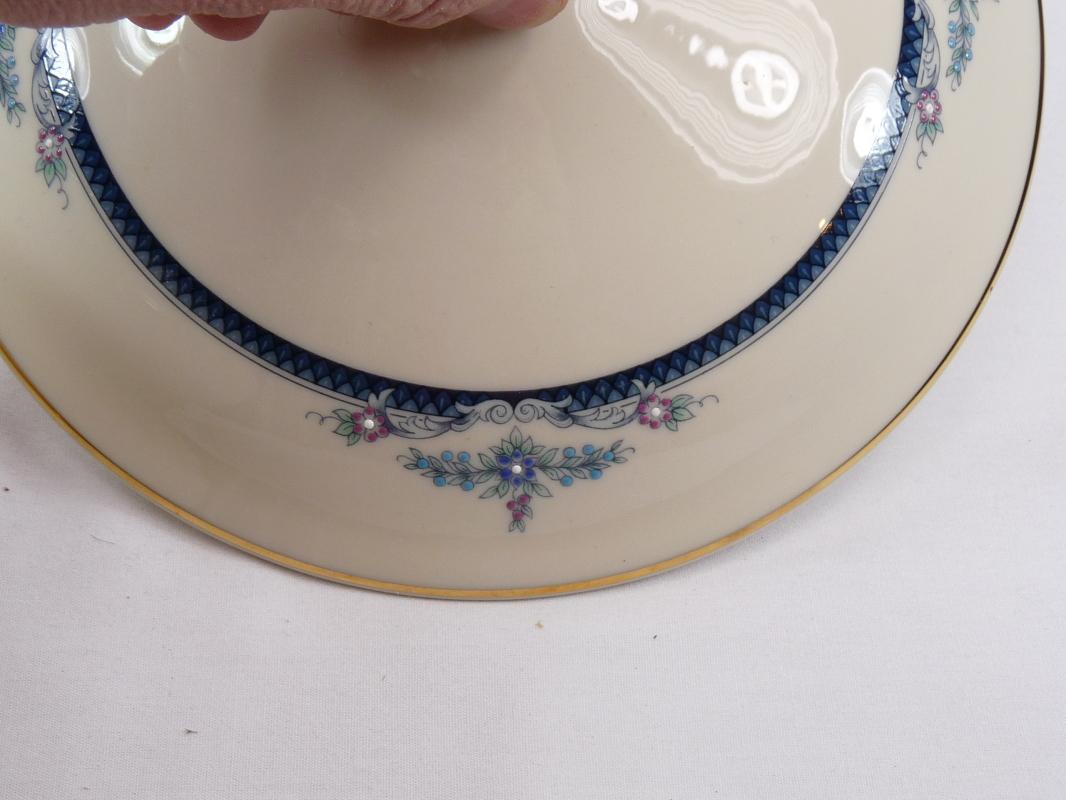 LENOX COLUMBIA Round Covered Vegetable Bowl