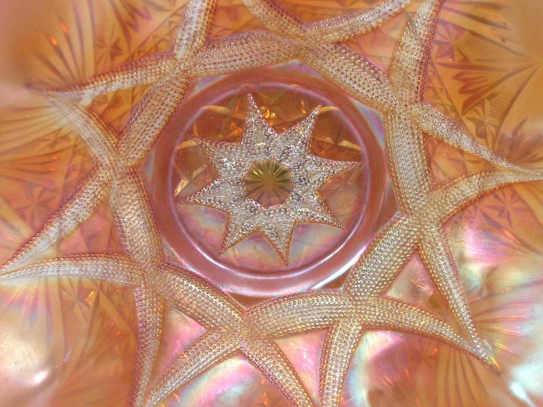 DUGAN Carnival SKI STAR COMPASS Peach Opalescent Bowl