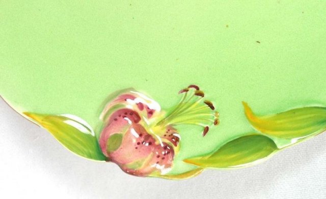 ROYAL WINTON Green Tiger Lily Dish