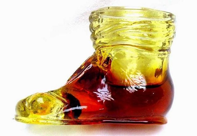 Boyd Crystal Art Glass Amberina Tramp Shoe