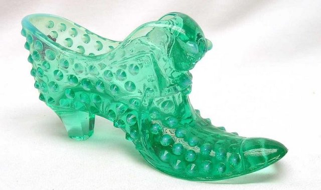 Fenton Green Opalescent Glass Cat Slipper Shoe
