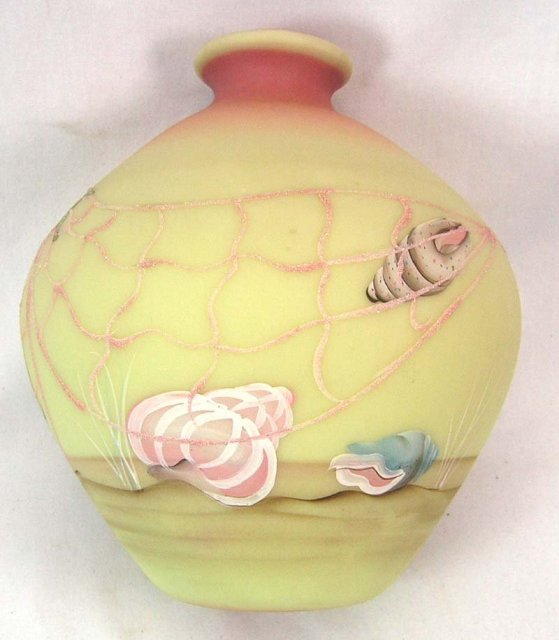 Artist Sg Fenton CONNOISSEUR BURMESE SEASHELL 8808 Vase