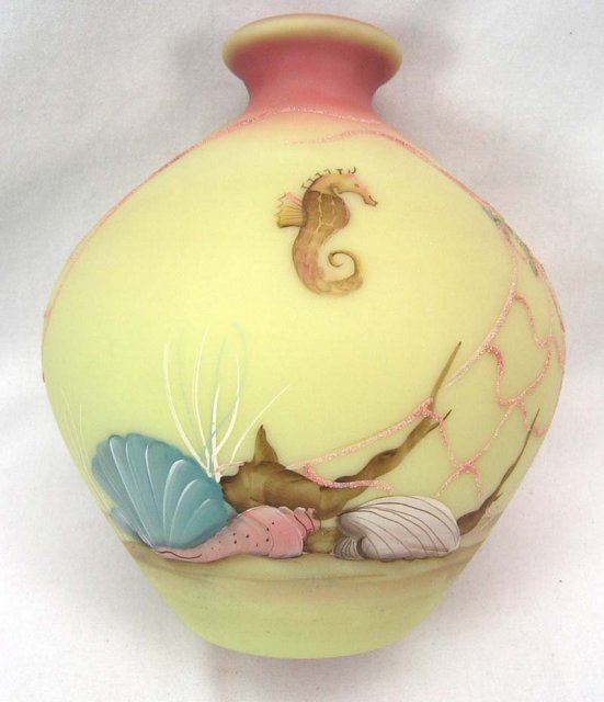 Artist Sg Fenton CONNOISSEUR BURMESE SEASHELL 8808 Vase