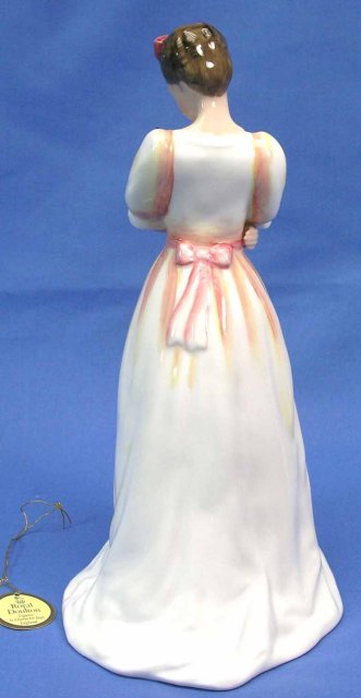 Royal Doulton KIMBERLEY Figurine HN 3382
