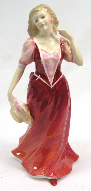 1995 Royal Doulton STROLLING Figurine HN 3755