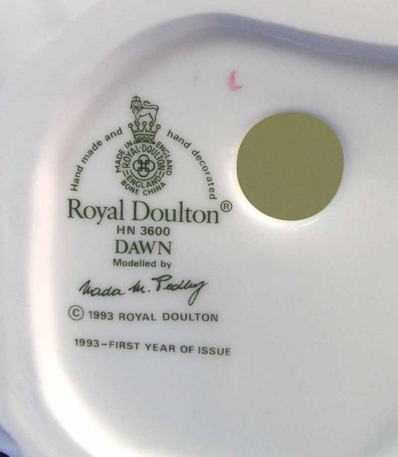 1993 Royal Doulton DAWN Figurine HN 3600 FIRST YR ISSUE