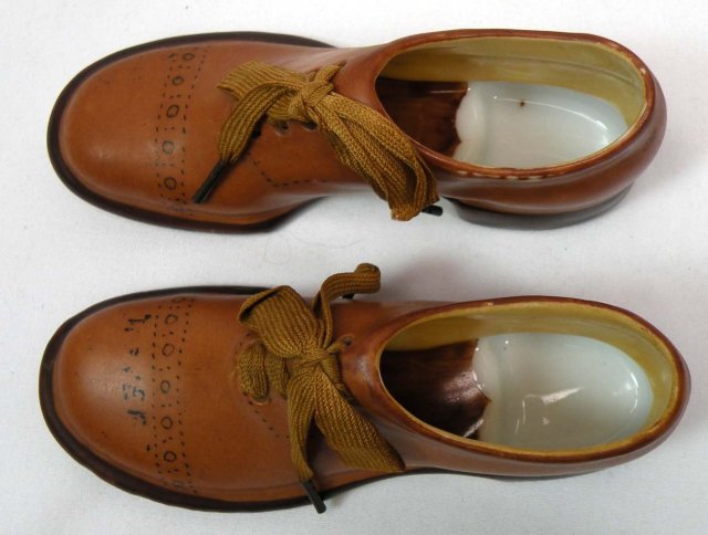 Vintage Pair ROYAL BAYREUTH Bavaria Men's Oxford Shoe