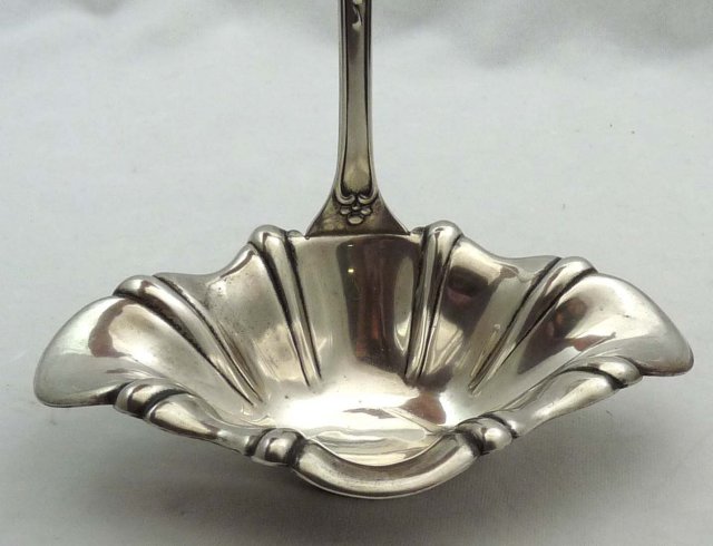 FRANK M WHITING Sterling Silver JOSEPHINE Punch Ladle