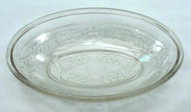 EAPG HOPS BAND Maple Pressed Leaf Band Oval Dish 5x7