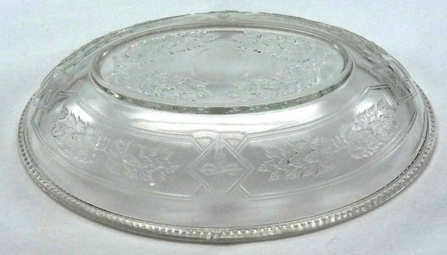 EAPG HOPS BAND Maple Pressed Leaf Band Oval Dish 5x7