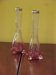 PR OF ENGLISH CRANBERRY TO CLEAR BUD VASES