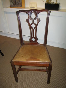 HANDSOME PAIR OF ENGLISH CHIPPENDALE STYLE DINING CHAIRS